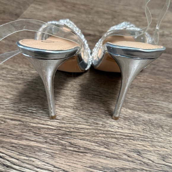Olivia Jaymes Rhinestone Plastic Metalic Strappy Sandals - Picture 4 of 4